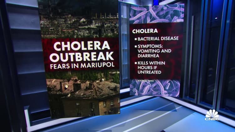 Cholera now a threat to Mariupol; Eastern Ukraine evacuations