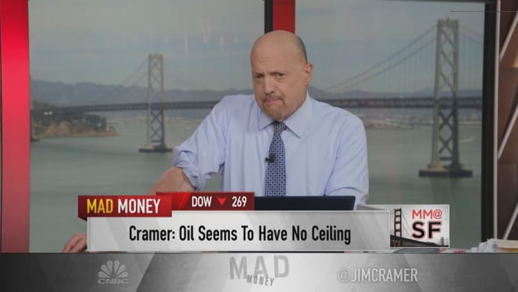The market is worried that oil's continued rise may cause a recession, Cramer says