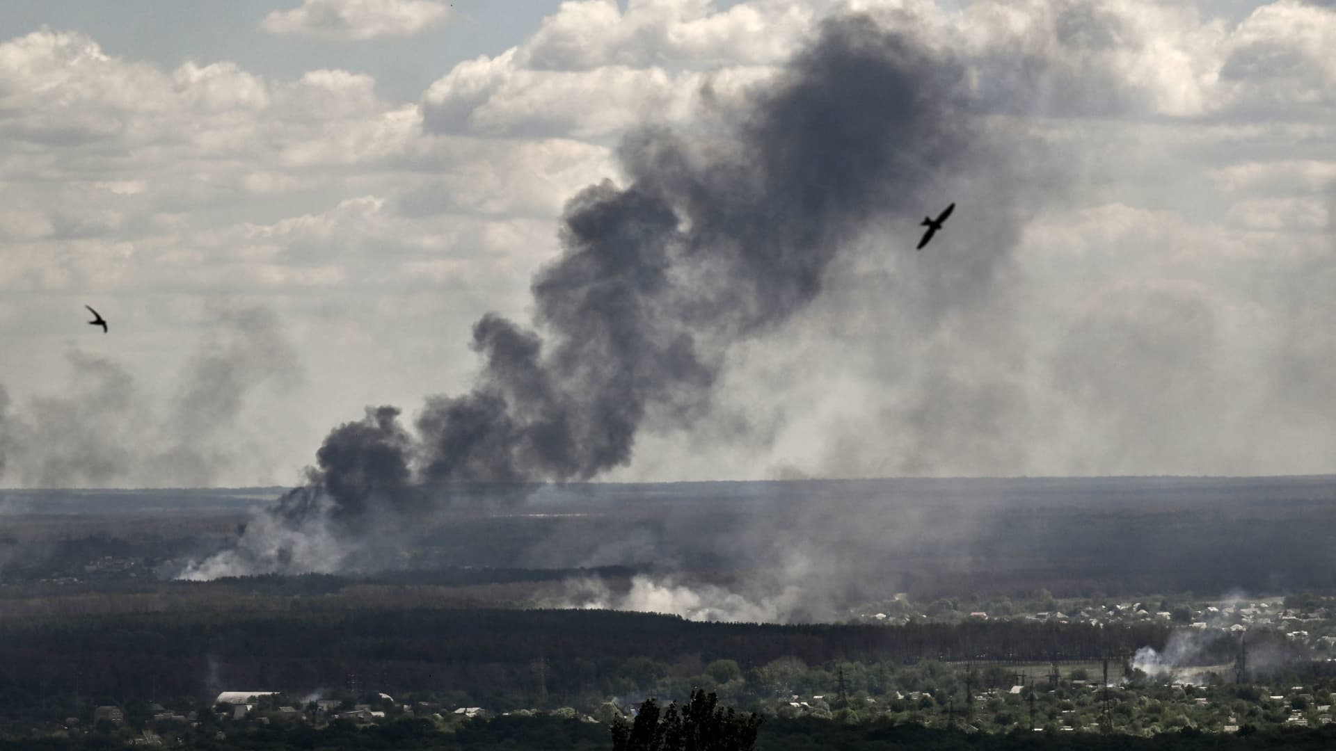 Zelenskyy says Severodonetsk battle may determine fate of east Ukraine; UN warns of global food catastrophe – CNBC