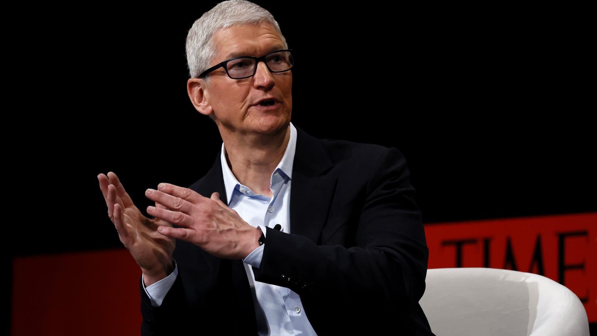 Apple CEO Cook pushes for privacy legislation after visit to Congress