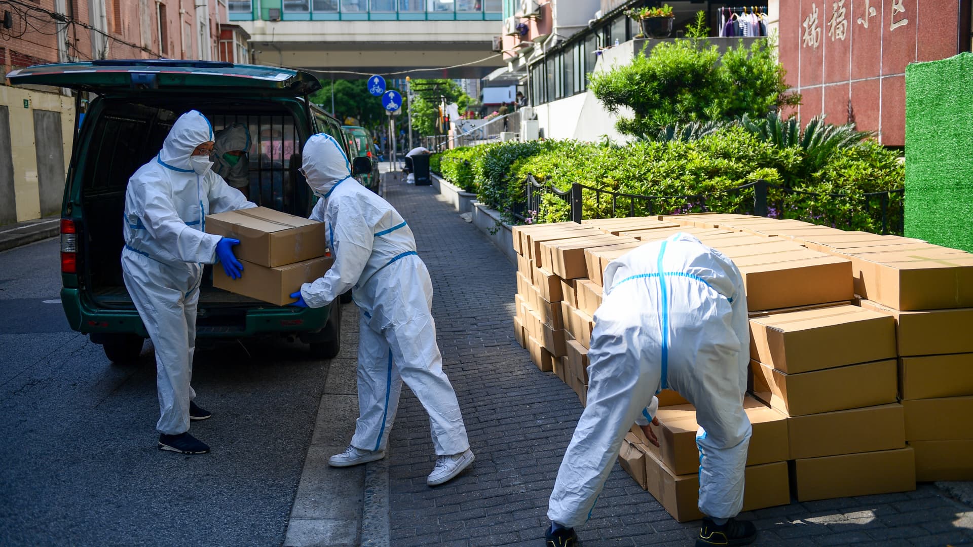 Latest Shanghai quarantines add more pressure to global supply chain