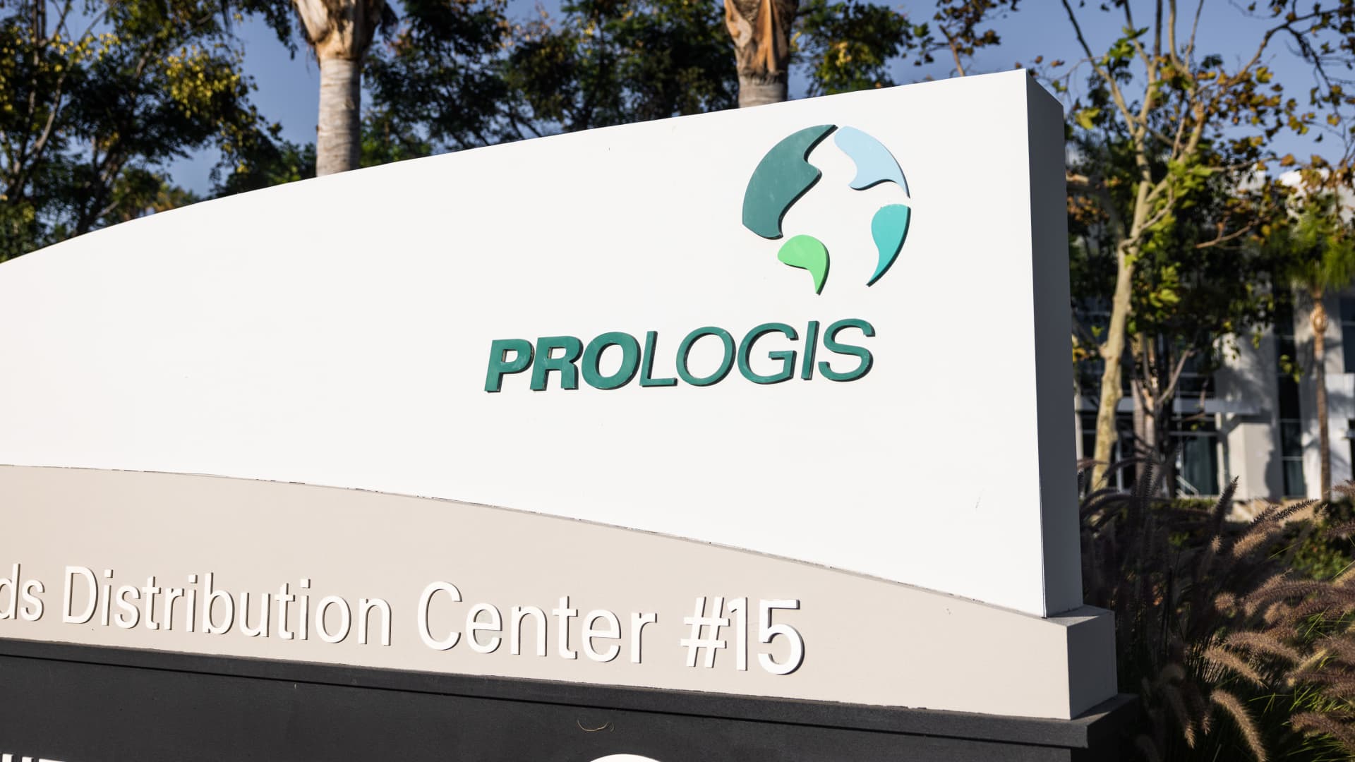 Warehouse giant Prologis, a major Amazon landlord, to buy rival Duke Realty in  billion deal