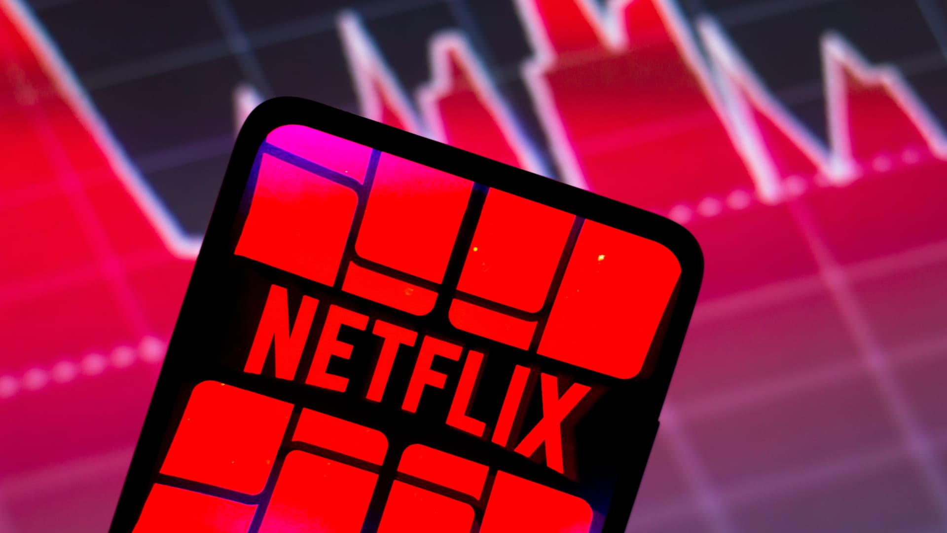 Stocks making the biggest moves midday: Netflix, Cal-Maine Foods, Southwest and more