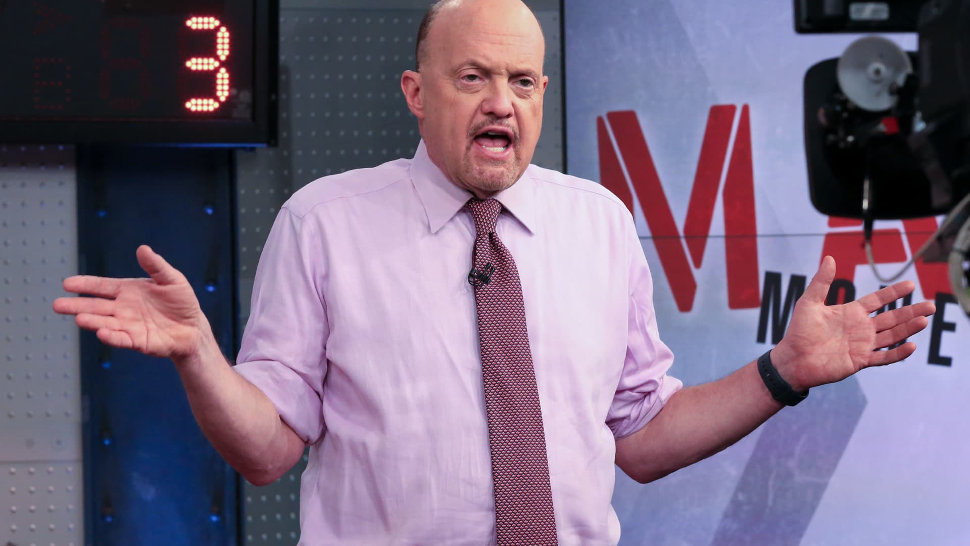 Jim Cramer warns investors not to bet too early on a soft landing