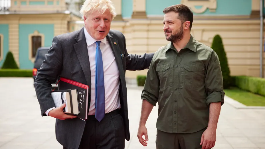 Ukraine's President Volodymyr Zelenskiy and British Prime Minister Boris Johnson pose for a picture before a meeting, as Russia's attack on Ukraine continues, in Kyiv, Ukraine June 17, 2022. Ukrainian Presidential Press Service/Handout via REUTERS ATTENTION EDITORS - THIS IMAGE HAS BEEN SUPPLIED BY A THIRD PARTY.