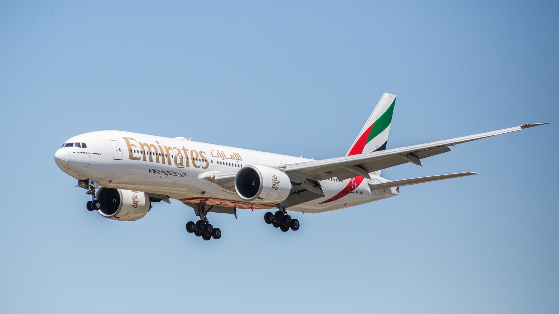 Emirates Airline slams Heathrow Airport’s ‘unacceptable’ demand to cut flights refuses to comply – CNBC