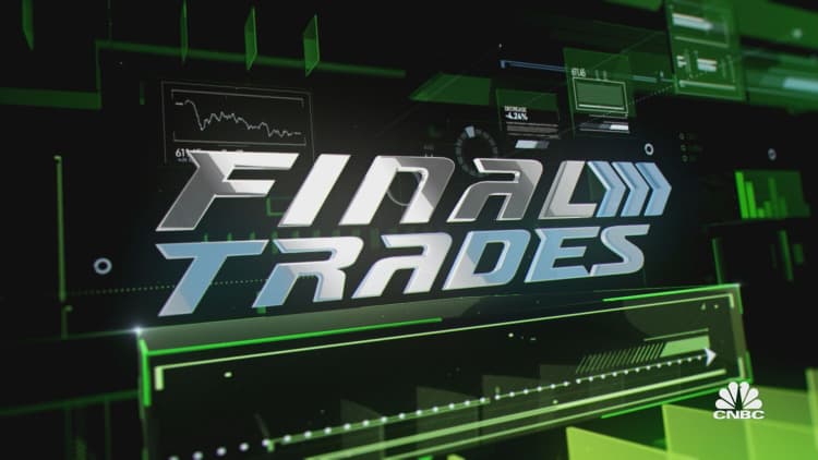 Final Trades: Union Pacific, Snap, Archer-Daniels-Midland & more