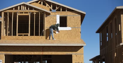 Homebuilder sentiment drops to 10-month low, as mortgage rates soar