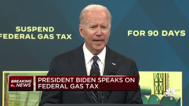 Biden calls on Congress to suspend federal gas tax