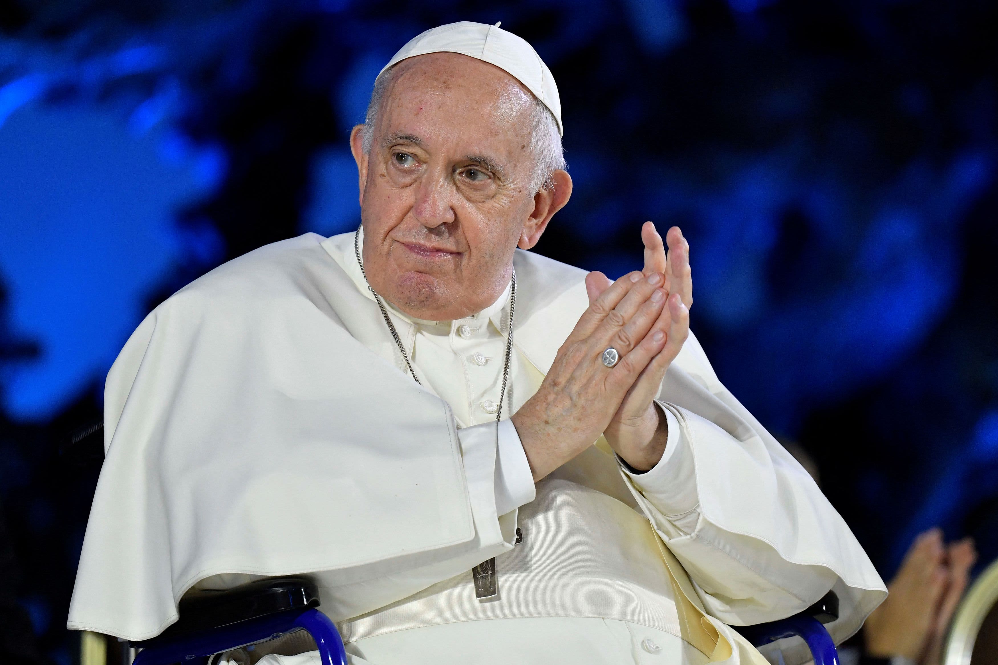 Faret vild Allieret Andre steder Pope appeals to Putin to end 'spiral of violence' in Ukraine