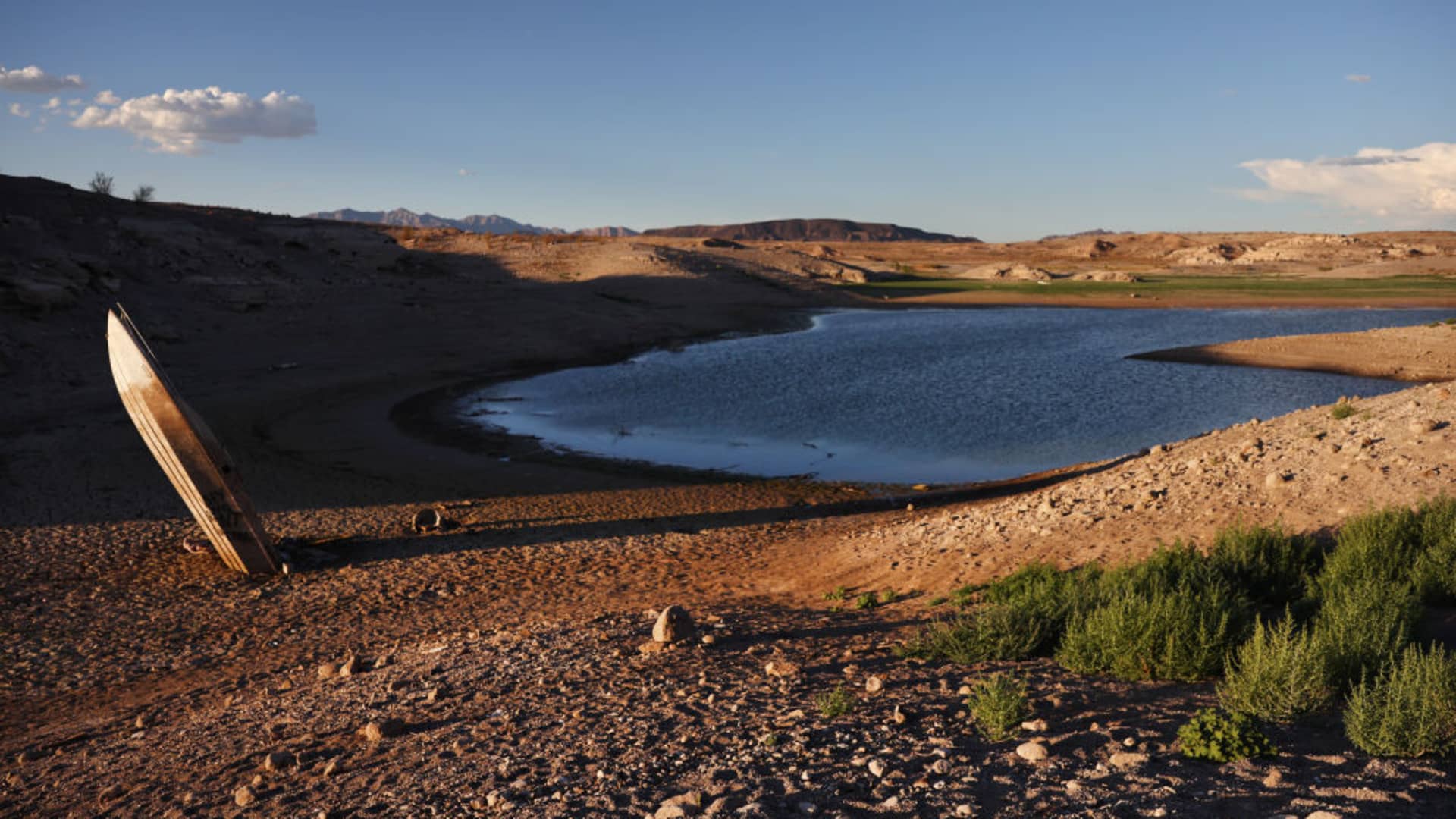 More human remains are found in receding reservoir near Las Vegas - CNBC