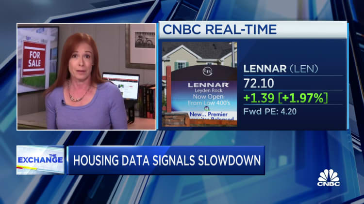 Home prices and interest rates causing buyers to pause and reconsider: Lennar CEO