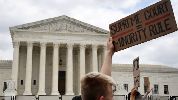 Supreme Court overturns Roe v. Wade, setting up more legal battles and midterm showdown