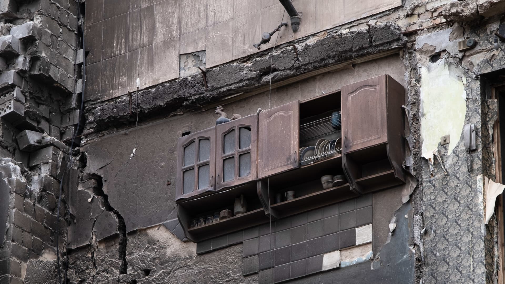 This image of kitchen cupboards still attached to a wall in a destroyed residential building in Borodyanka, Kyiv Oblast, went viral, symbolizing Ukraine's resilience in the face of Russia's invasion.