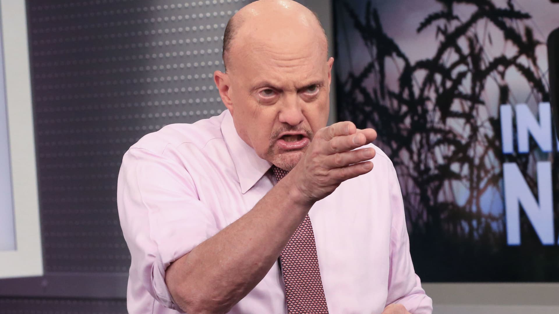 Jim Cramer says strong January jobs report shows the economy can handle more rate hikes