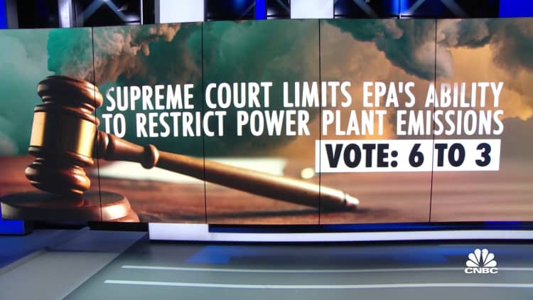 Supreme Court limits EPA's ability to restrict carbon emissions from power plants