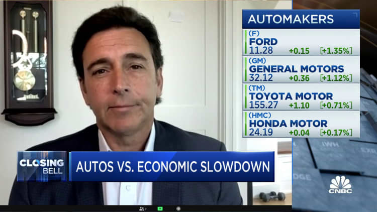 We're in an unprecedented time in the auto industry with rising demand heading into a recession, says former Ford CEO