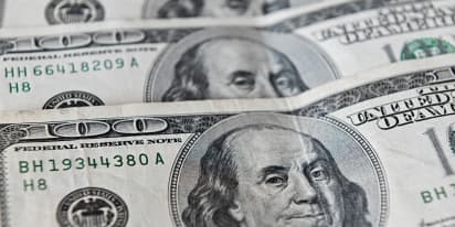 Dollar higher as strong U.S. data backs a hawkish Fed