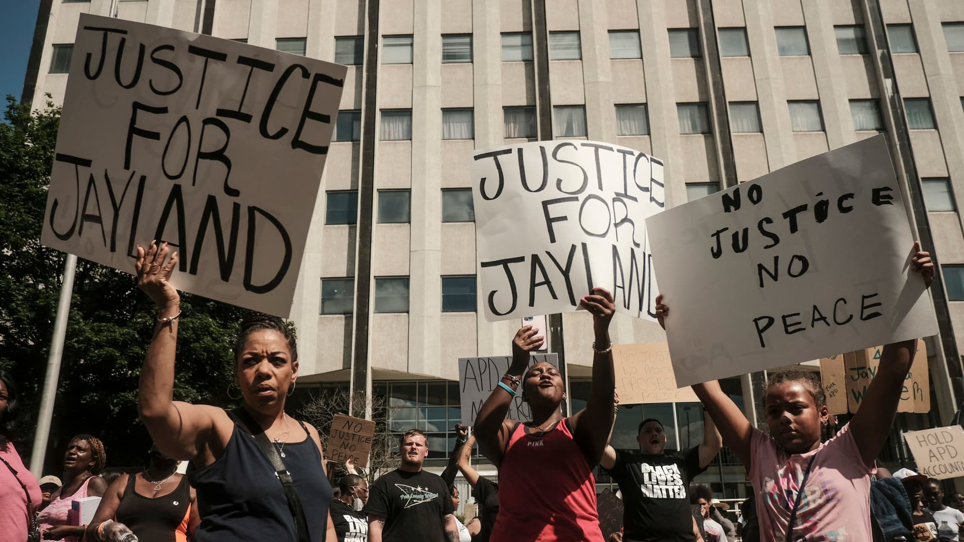 Akron, Ohio, sets downtown curfew, cancels fireworks in wake of Jayland Walker protests