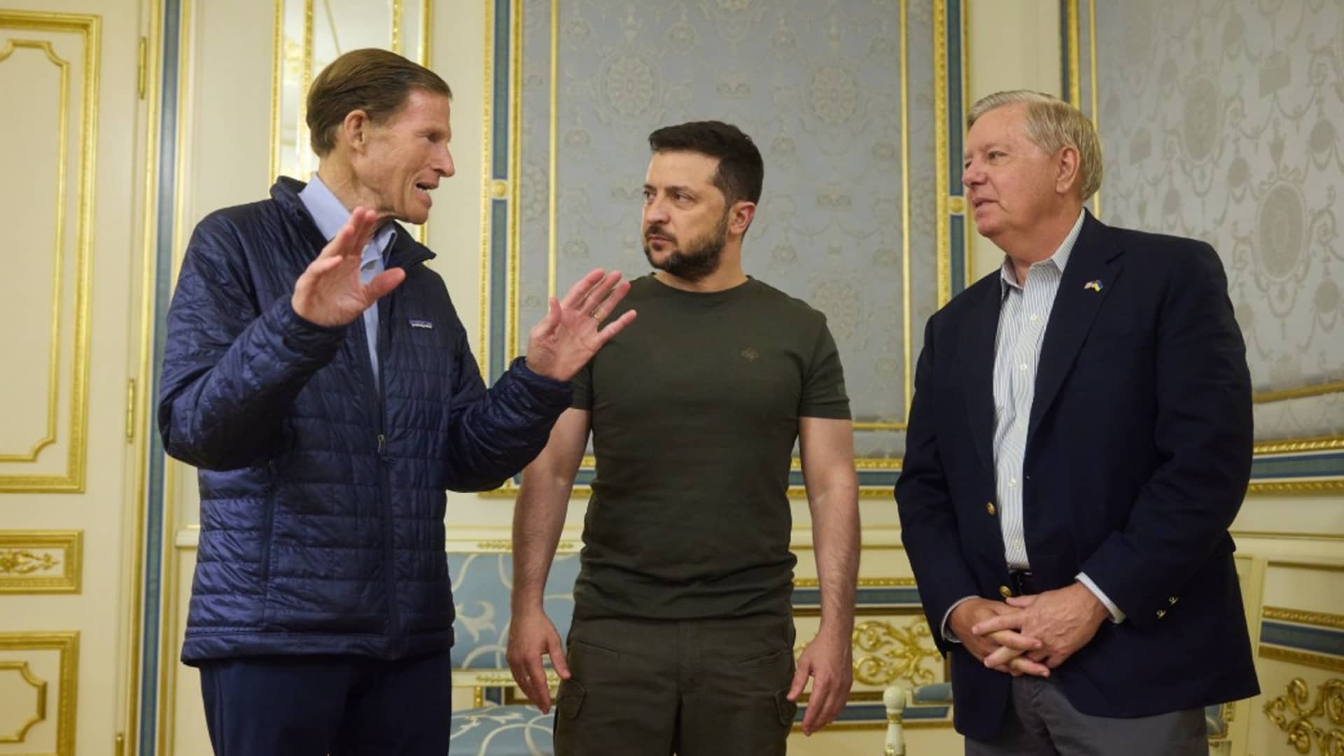 President of Ukraine Volodymyr Zelenskyy held a meeting with United States Senators Lindsey Graham and Richard Blumenthal who represent the Republican and Democratic parties of the United States.
