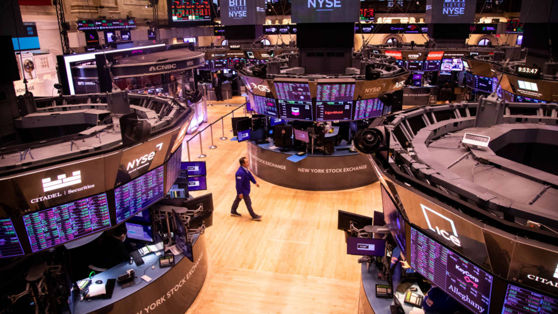 5 things to know before the stock market opens Friday, November 25