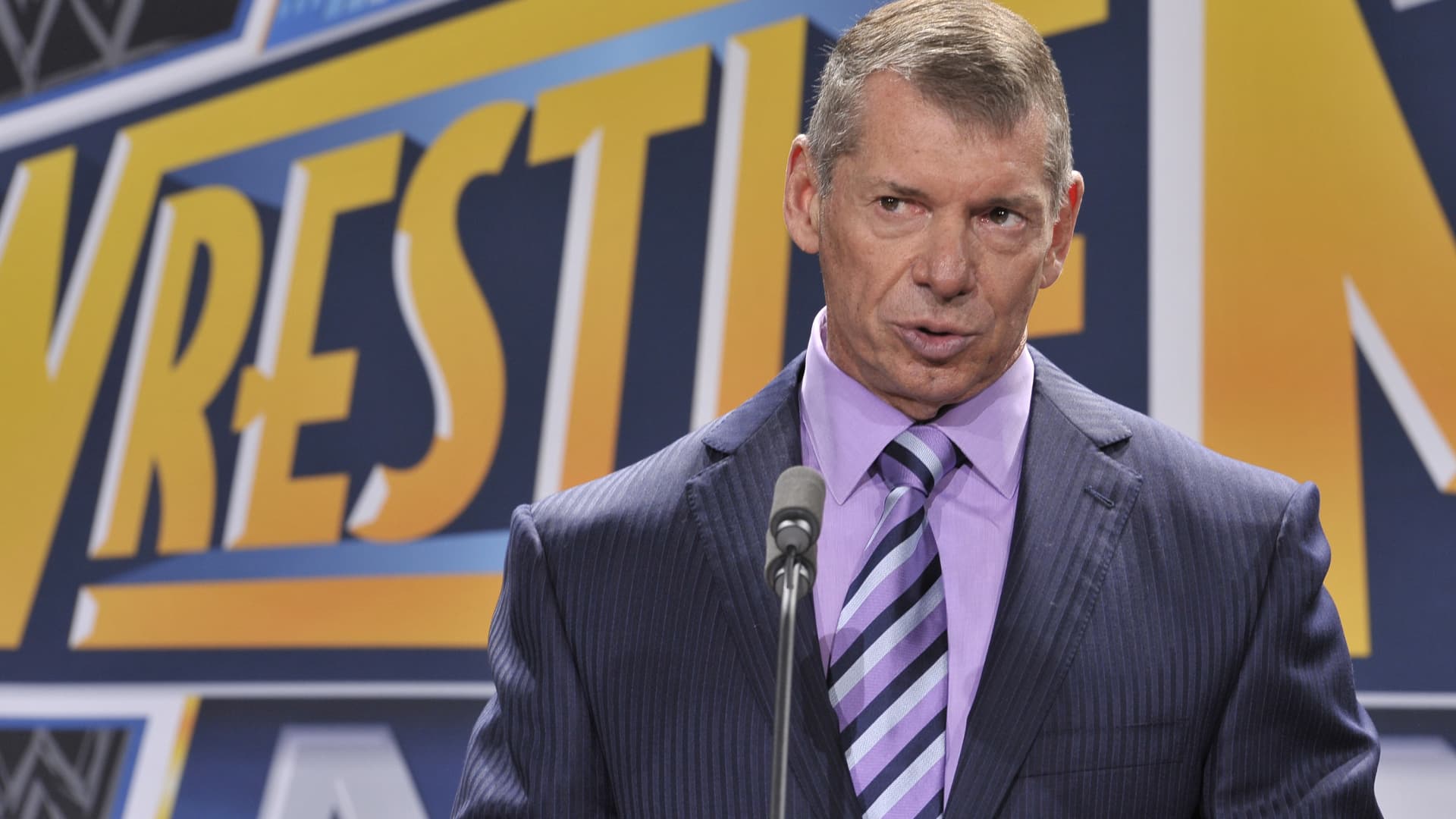 WWE in talks with state gambling regulators to legalize betting on scripted match results