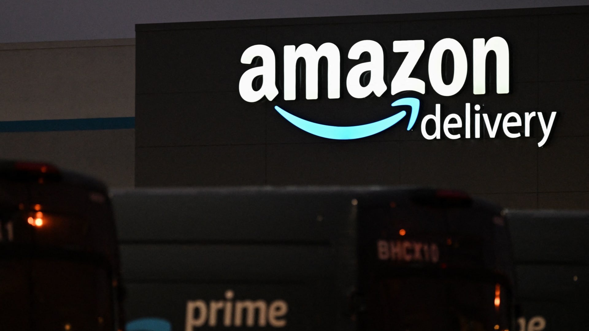 Stocks making the biggest moves after hours: Amazon, Apple, Roku and more