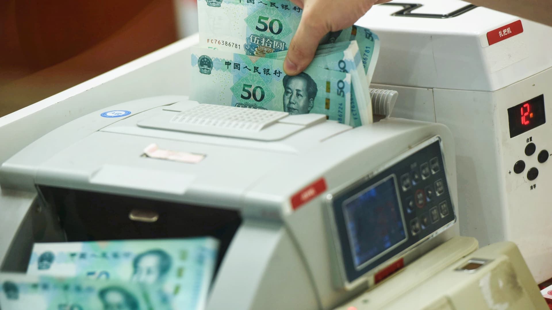 Die People’s Bank of China (PBOC) beobachtet eine „beschleunigte“ geldpolitische Straffung im Ausland