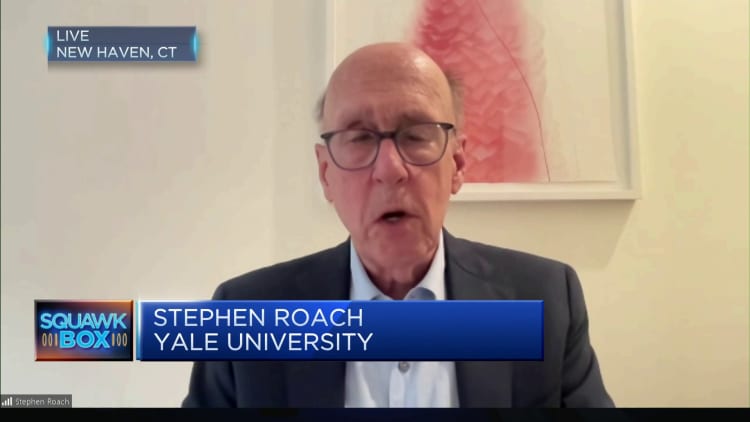 Stephen Roach says China's economy is set for a weak rebound