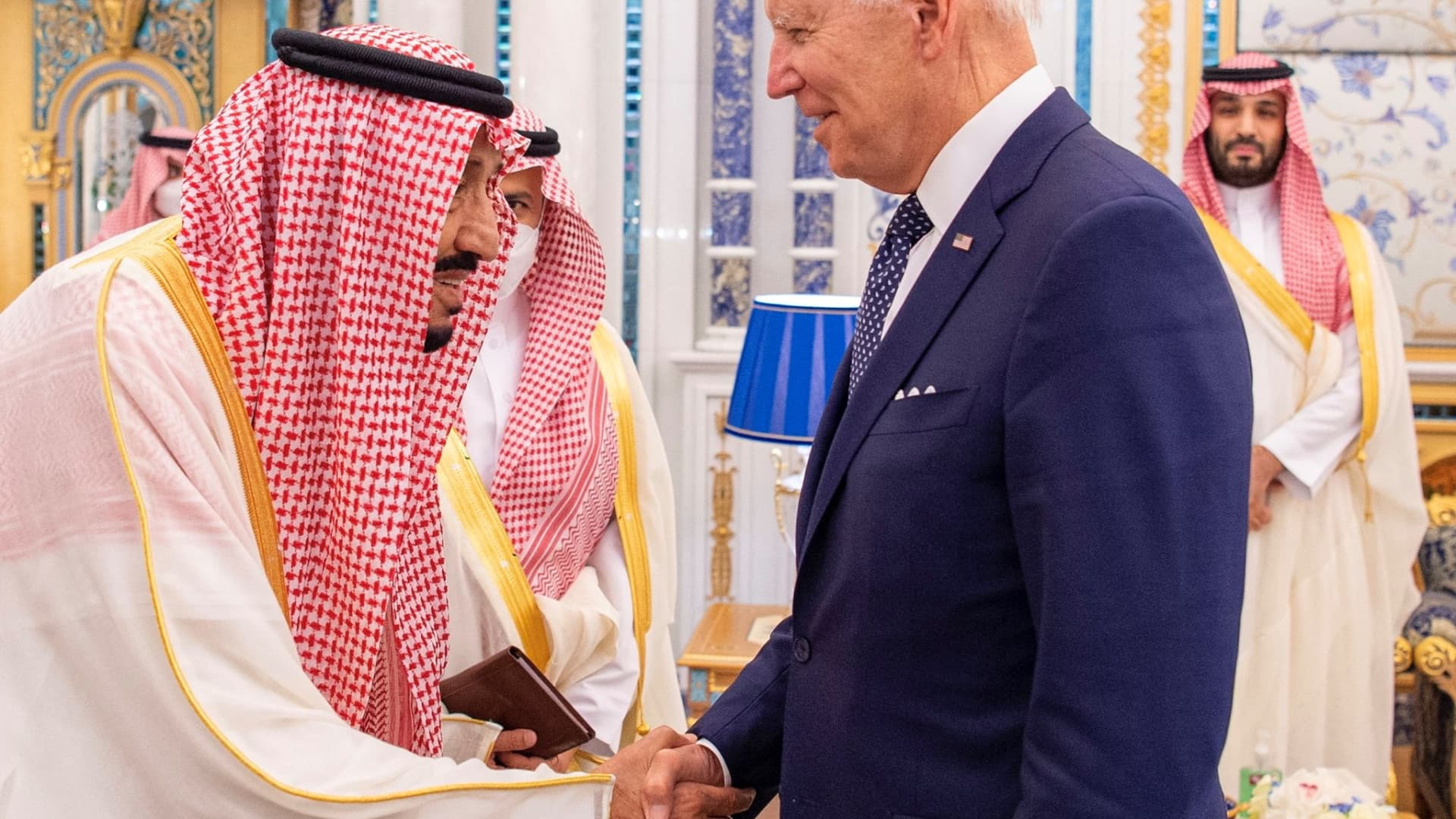 Saudi King Salman bin Abdulaziz receives U.S. President Joe Biden at Al Salman Palace upon his arrival in Jeddah, Saudi Arabia, July 15, 2022.