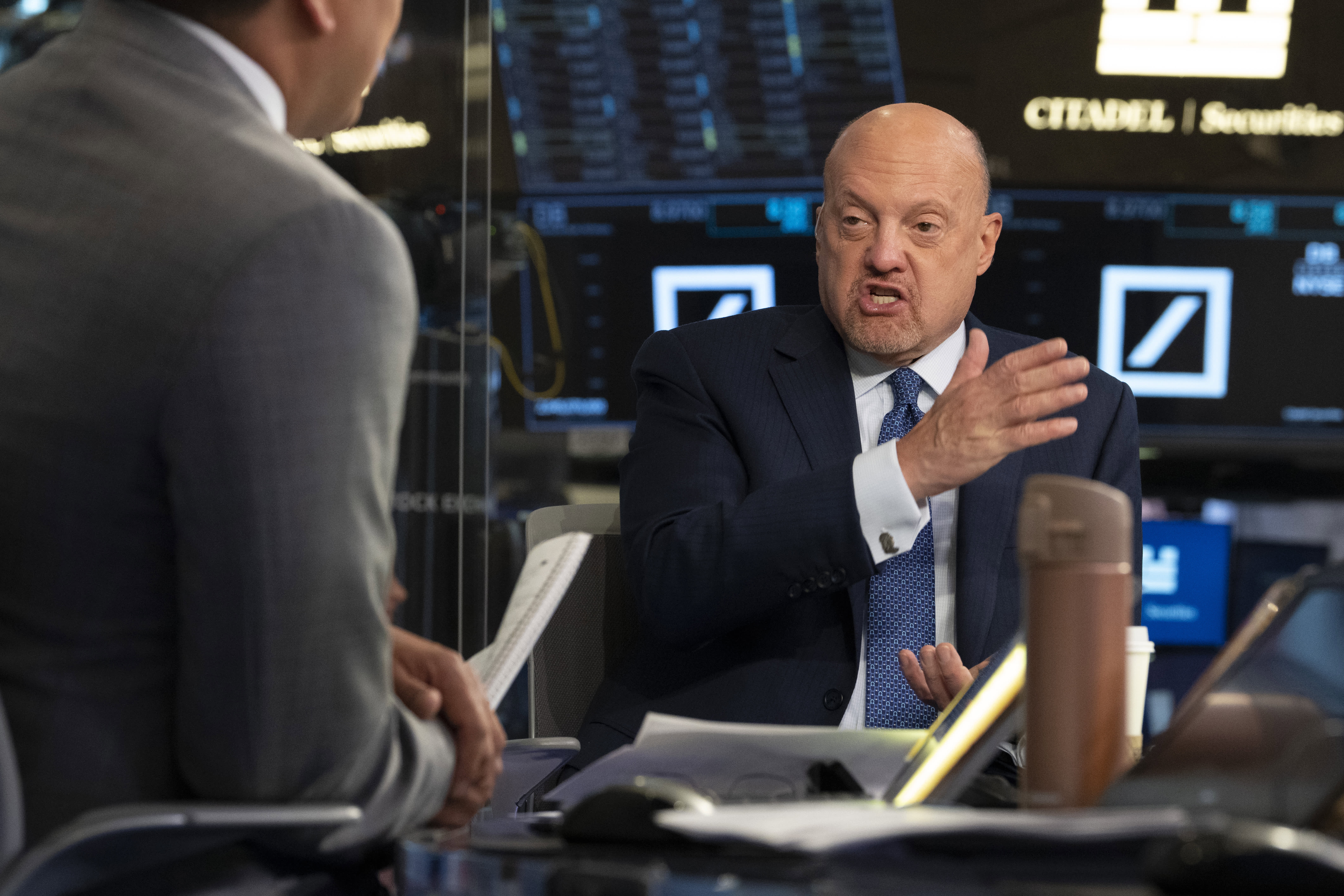 Jim Cramer's top 10 things to watch in the market Thursday: Cooler inflation, Salesforce co-CEO exit