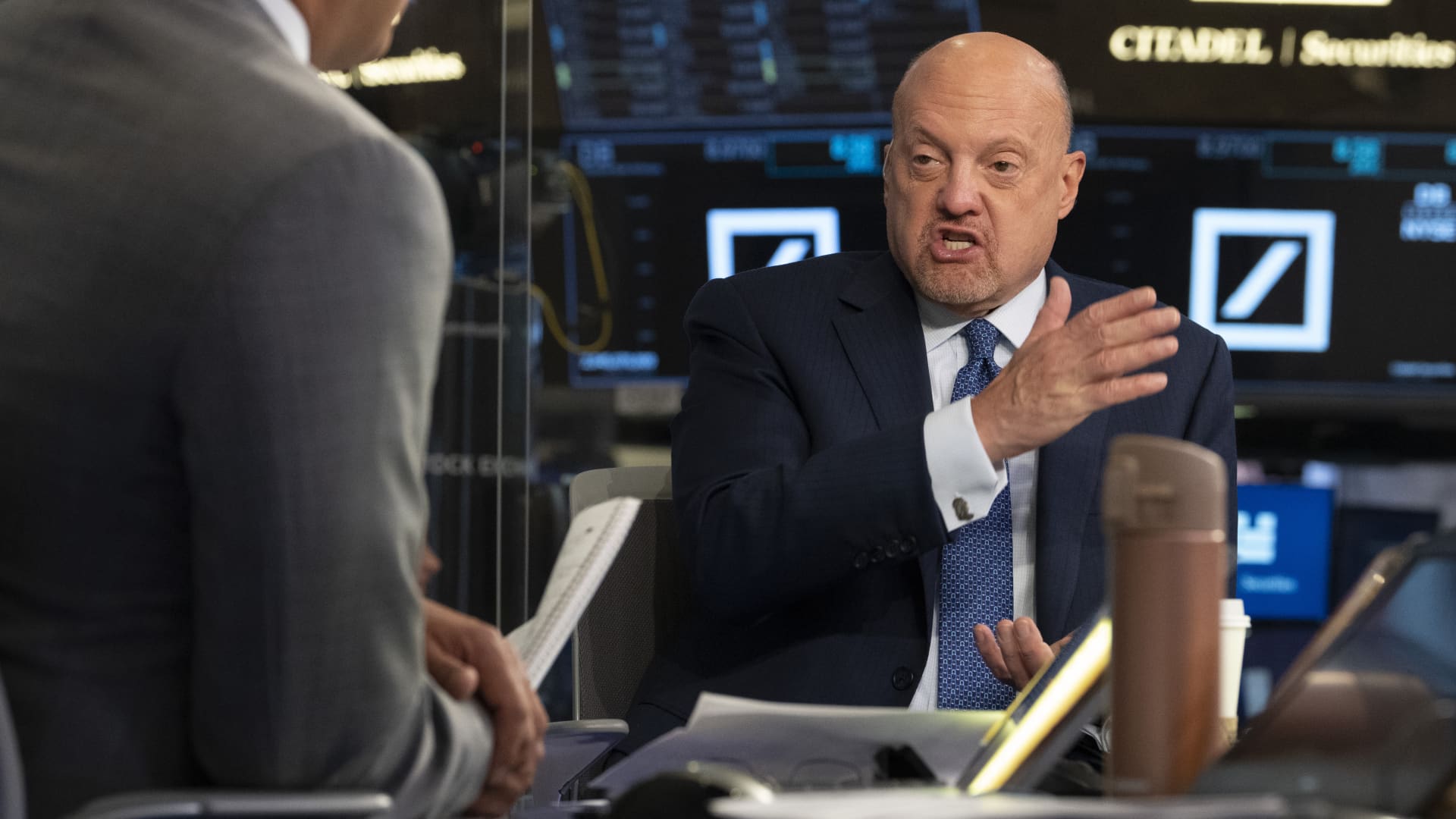 Jim Cramer’s top 10 things to watch in the market Thursday: Cooler inflation, Salesforce co-CEO exit