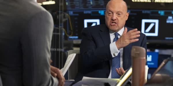 Jim Cramer's top 10 things to watch in the market Thursday: Cooler inflation, Salesforce co-CEO exit