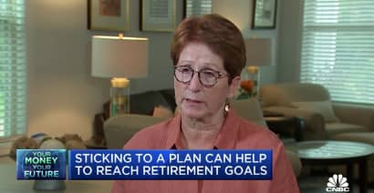 Sticking to a plan can help reach retirement goals