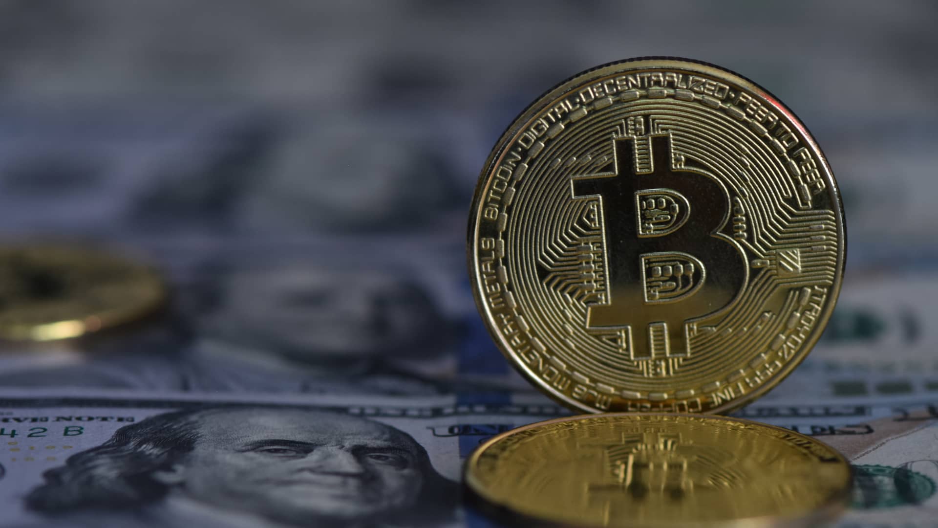 Bitcoin tops ,000 for the first time in two weeks but analysts don’t expect the bounce to stick