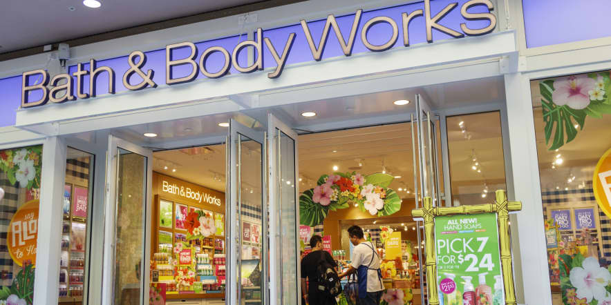 Bath & Body Works lowers outlook, citing consumer caution during high inflation
