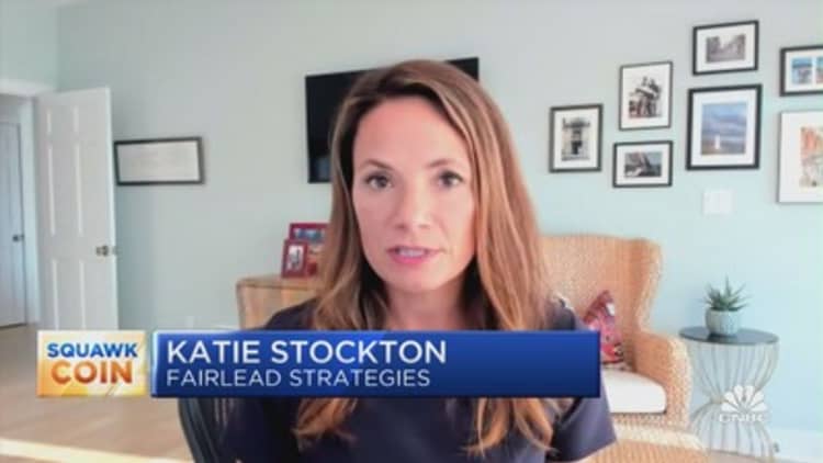 Bitcoin climbs past $23,000; Katie Stockton explains what this means