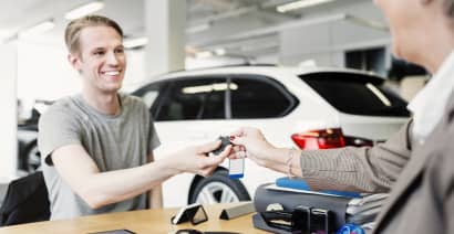 Average car lease payments hit $594 in July amid 'an absence of discounts'