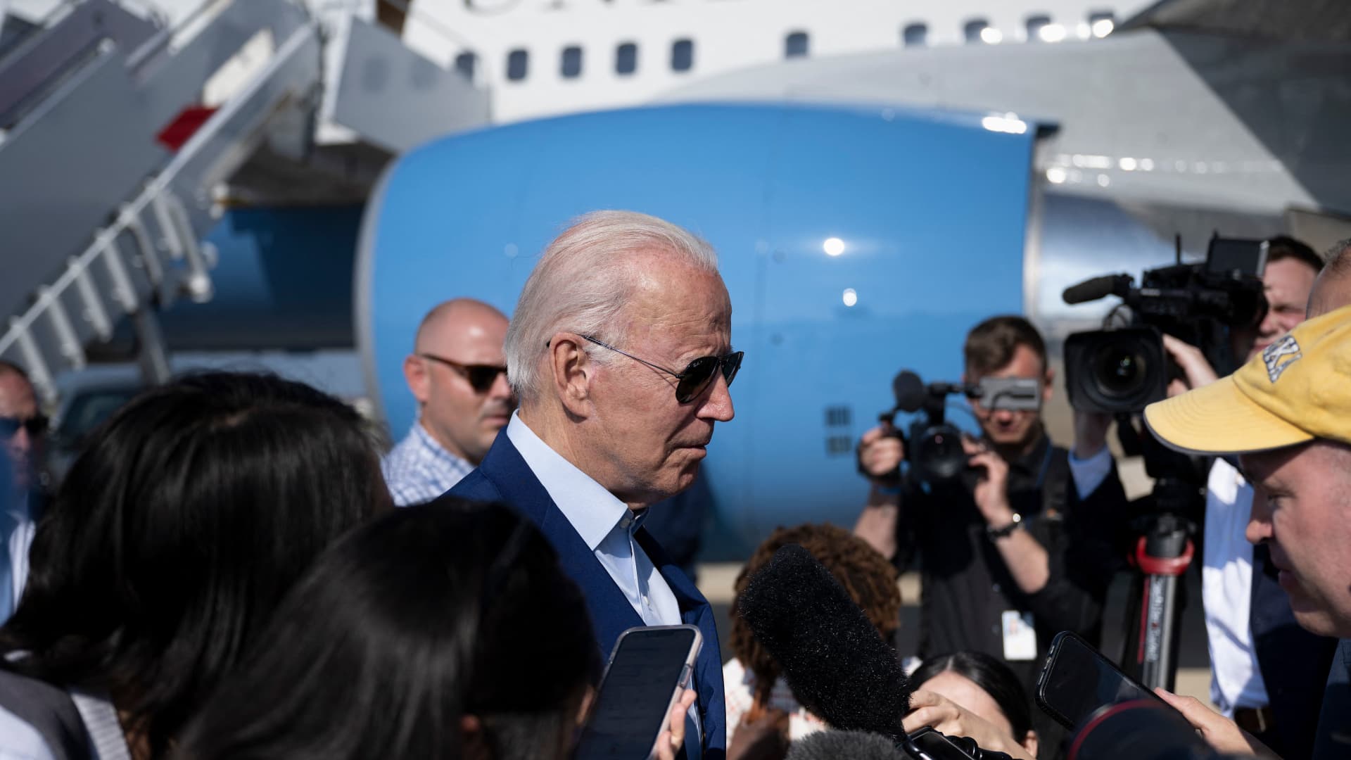 Biden says he expects to speak with China’s Xi in