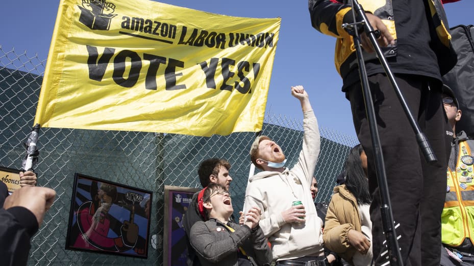 Amazon workers at the LDJ5 Amazon warehouse rally in support of the union on April 24, 2022 in Staten Island, New York. The union vote at LDJ5 was unsuccessful, with workers rejecting the Amaon Labor Union on May 2, 2022.