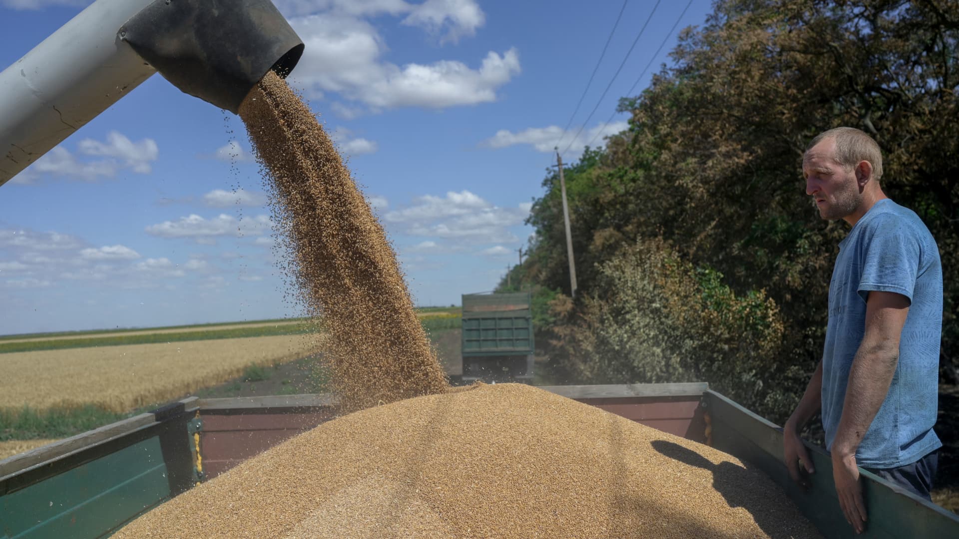 Russia and Ukraine sign UN-backed deal to resume grain exports via the Black Sea