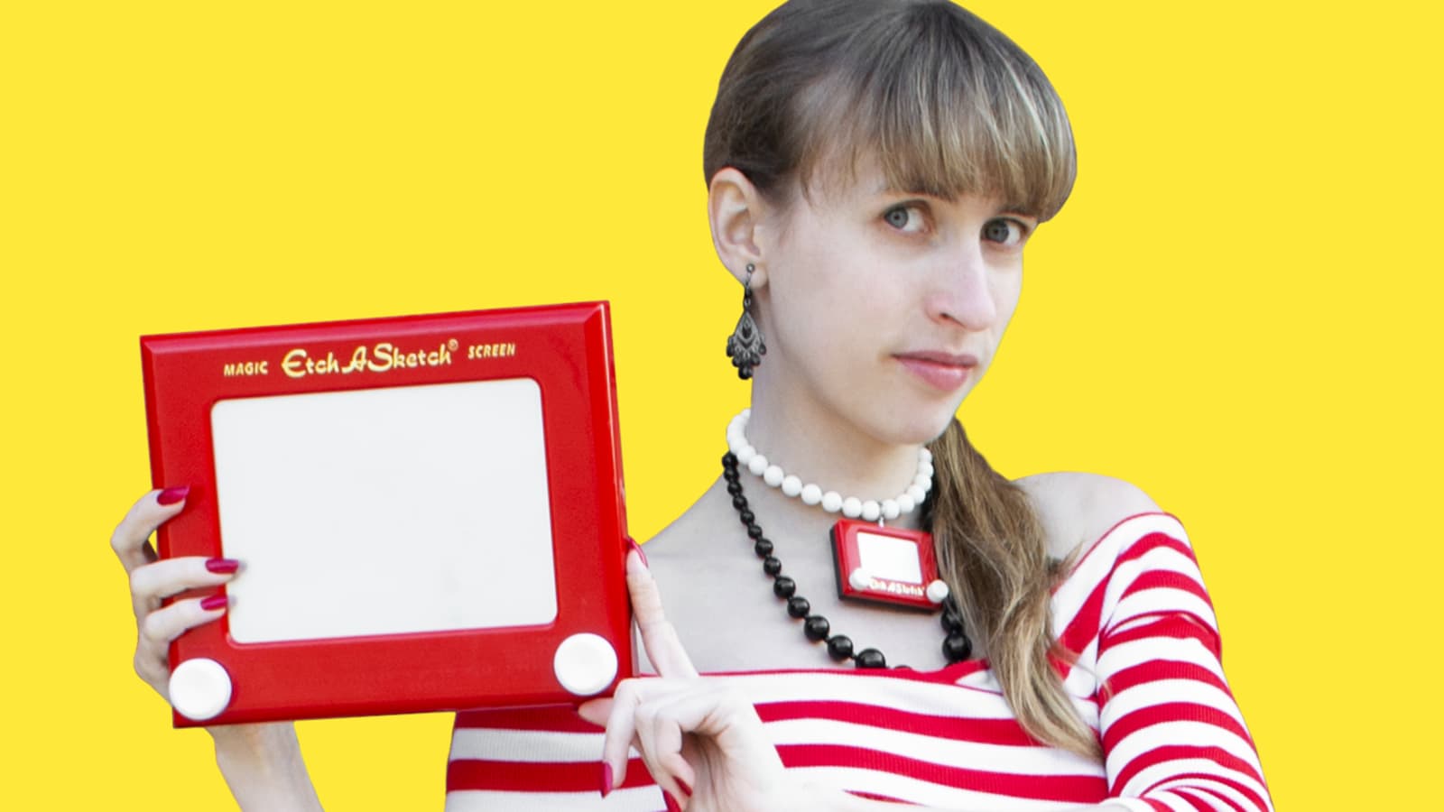 How this Etch A Sketch artist on TikTok paid off $13K in student loans