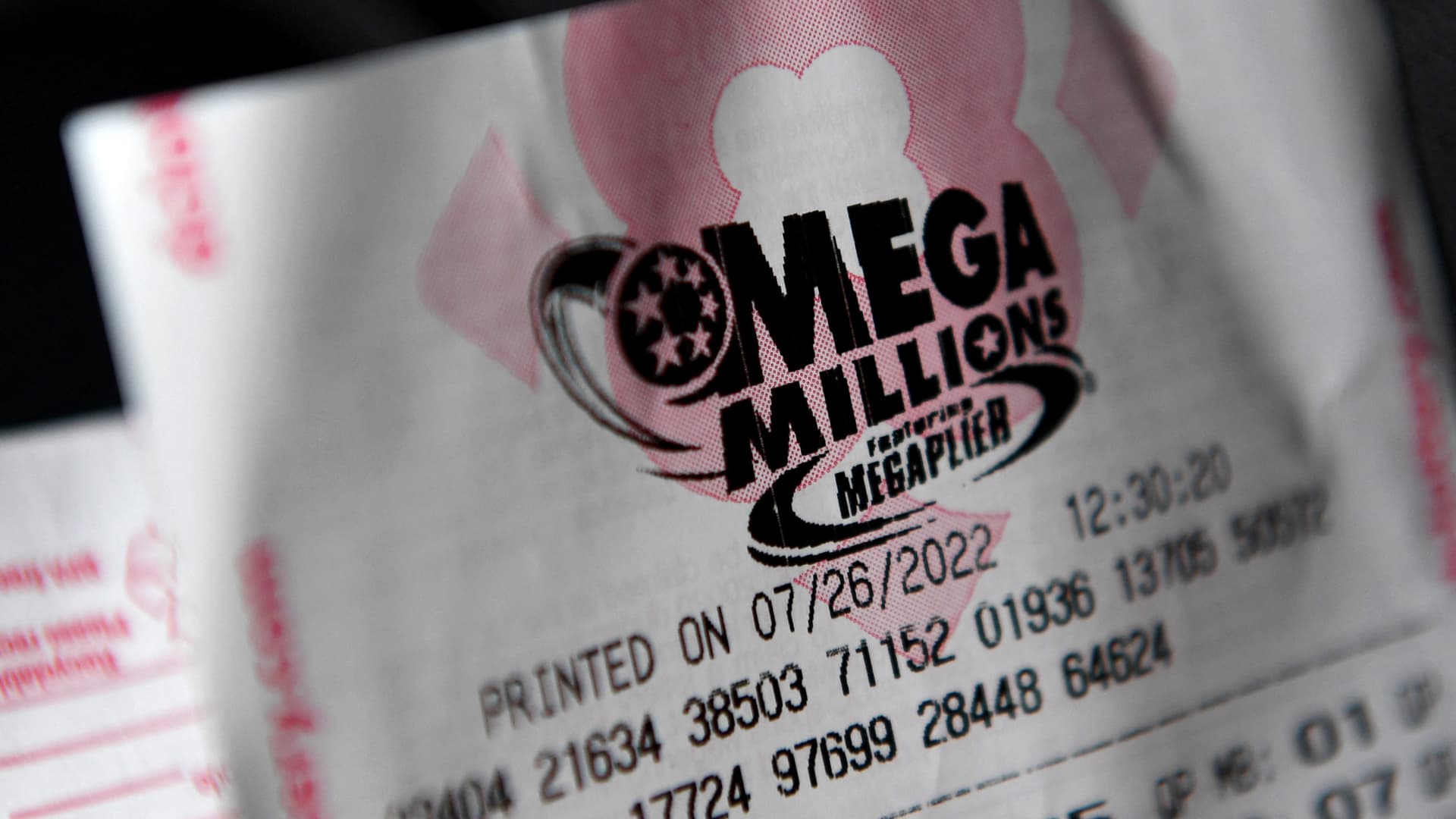 The Mega Millions jackpot is now up to $830 million. Here's how much would go to taxes if there's a winner