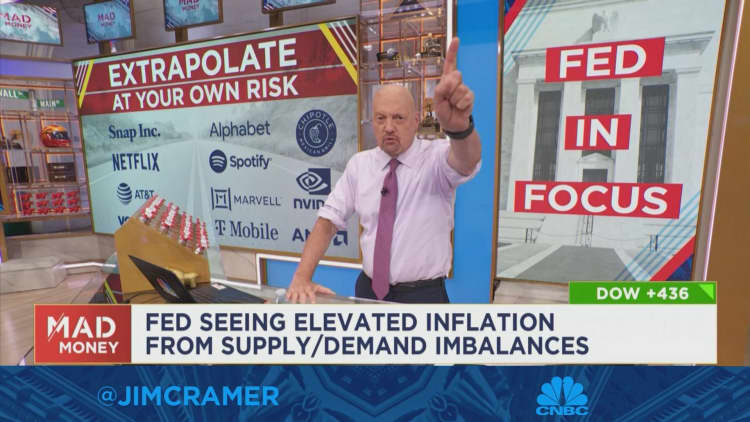 Jim Cramer explains what the Fed's 75-basis point rate hike means for investors
