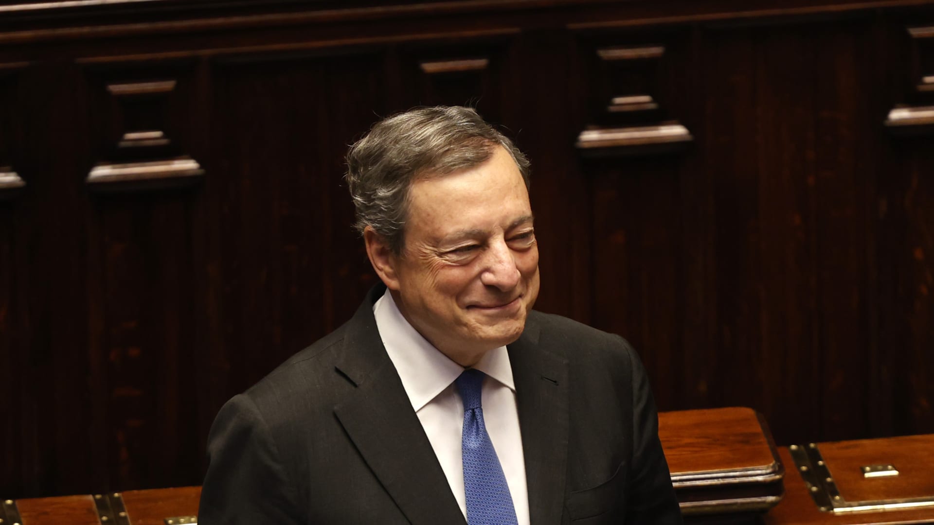 Come è crollato il governo italiano di Draghi?