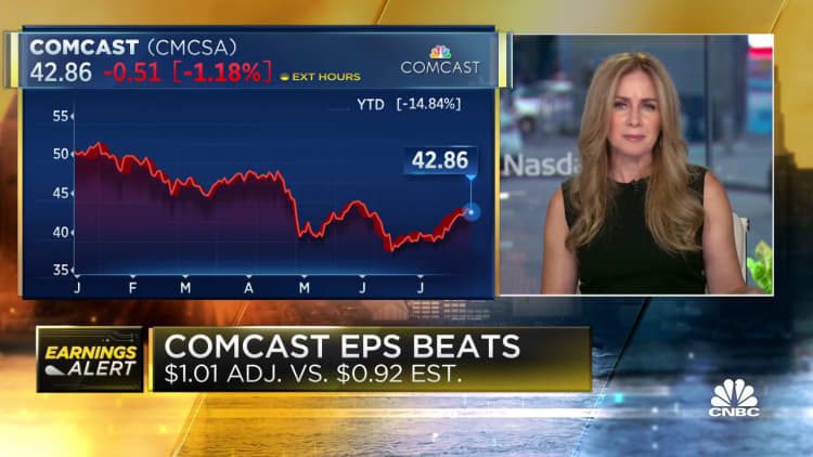 Comcast earnings beat Wall Street's estimates, reports flat broadband subscribers