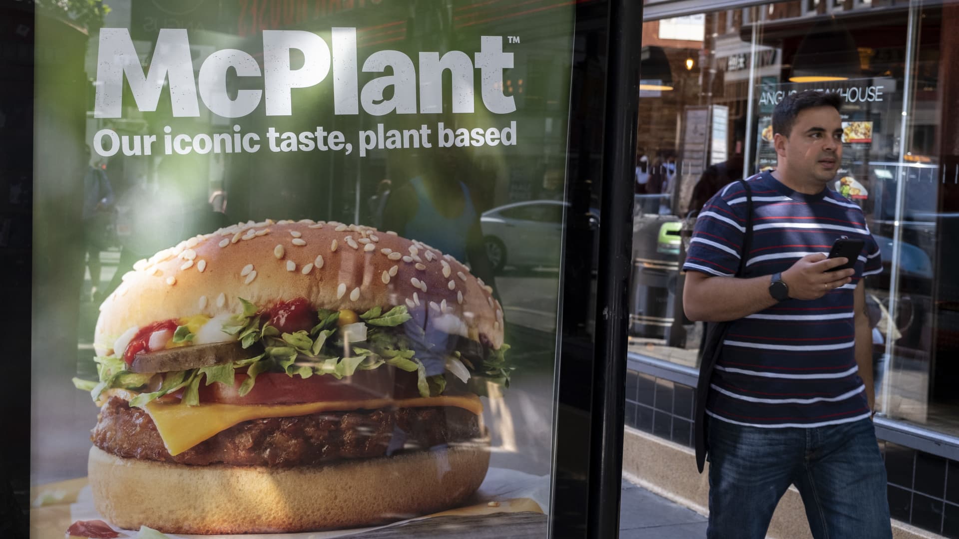 Beyond Meat stock falls after conclusion of McDonald's McPlant test