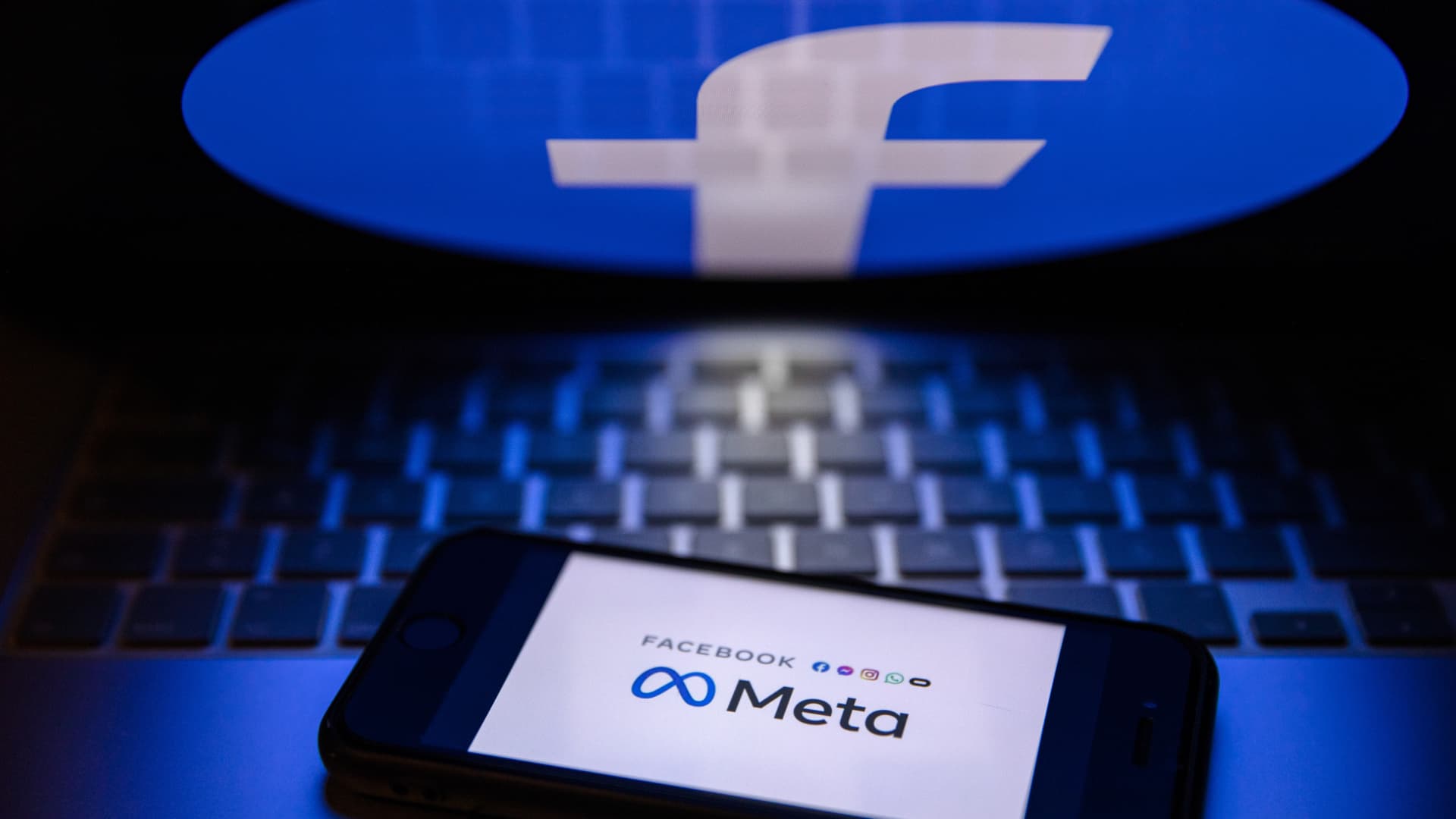 Is Meta a stock to buy or dodge? Two tech investors face off