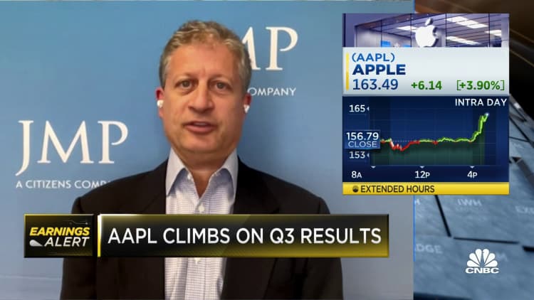 Tim Cook is the best operator in the tech sector, says JMP's Mark Lehmann