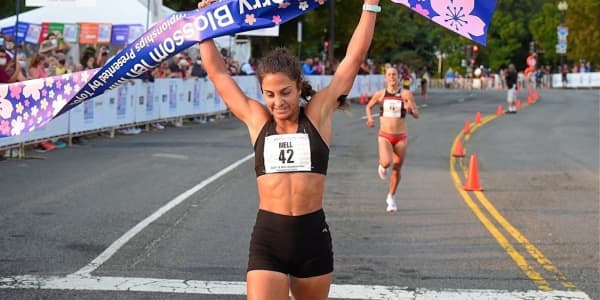 The mindset that helped a marathoner become one of the country's best in just 4 years: 'Working harder isn't necessarily better'
